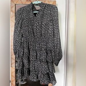 EXPRESS Black and White Print Tiered Ruffle Mini Dress - Size Small